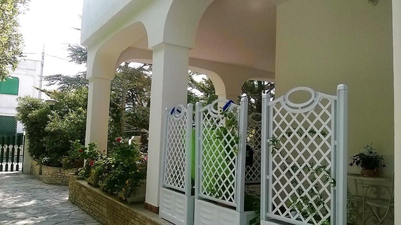 B&B Il Villino Torre Dell'Orso Exterior photo